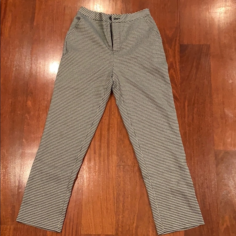 Black and white pattern pants